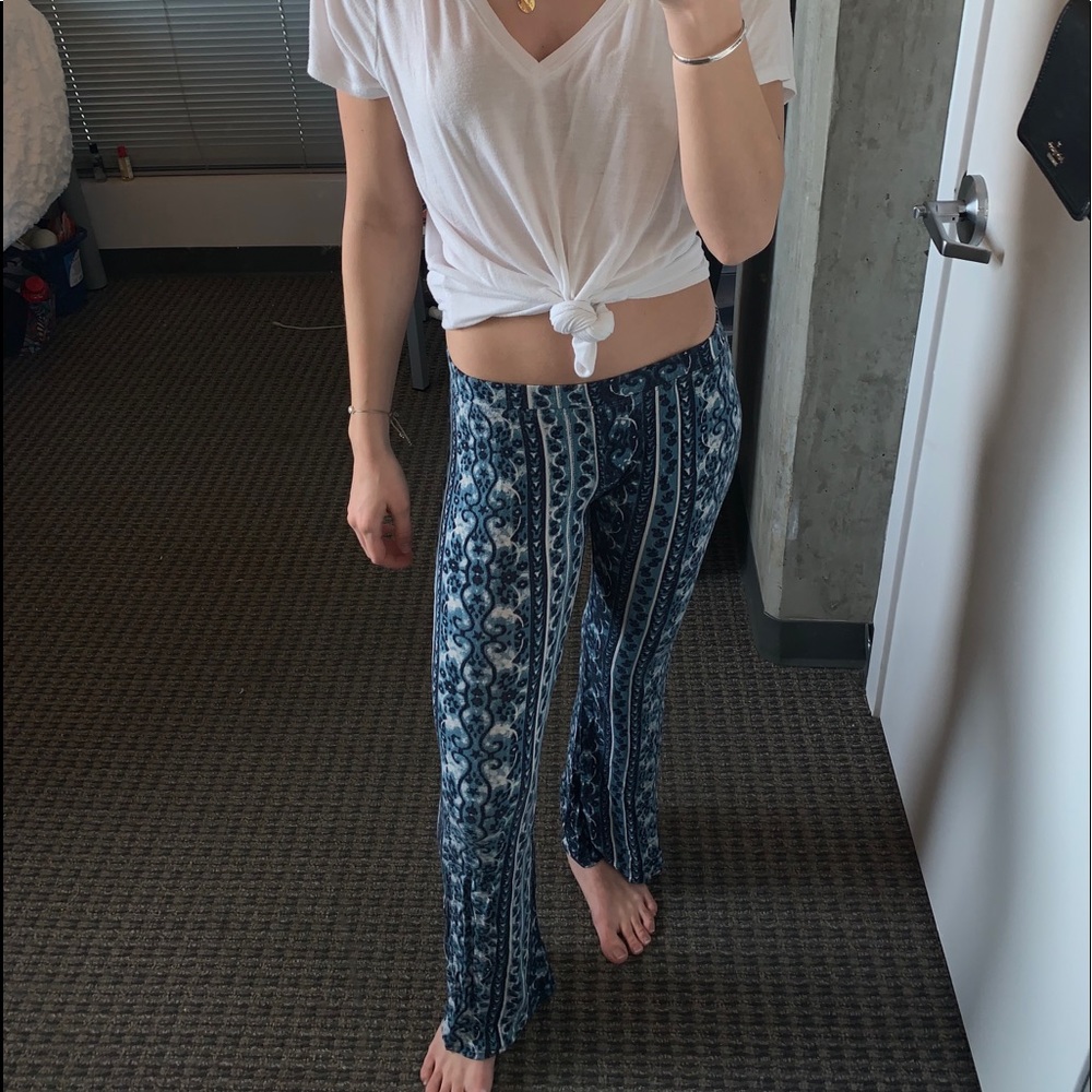 Mossimo Supply Co. Blue Floral Flowy Pants